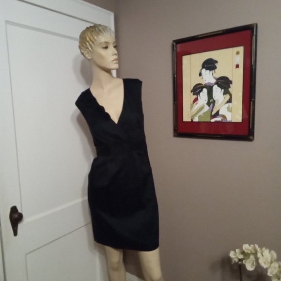 Ann Taylor LBD - Picture 3 of 4